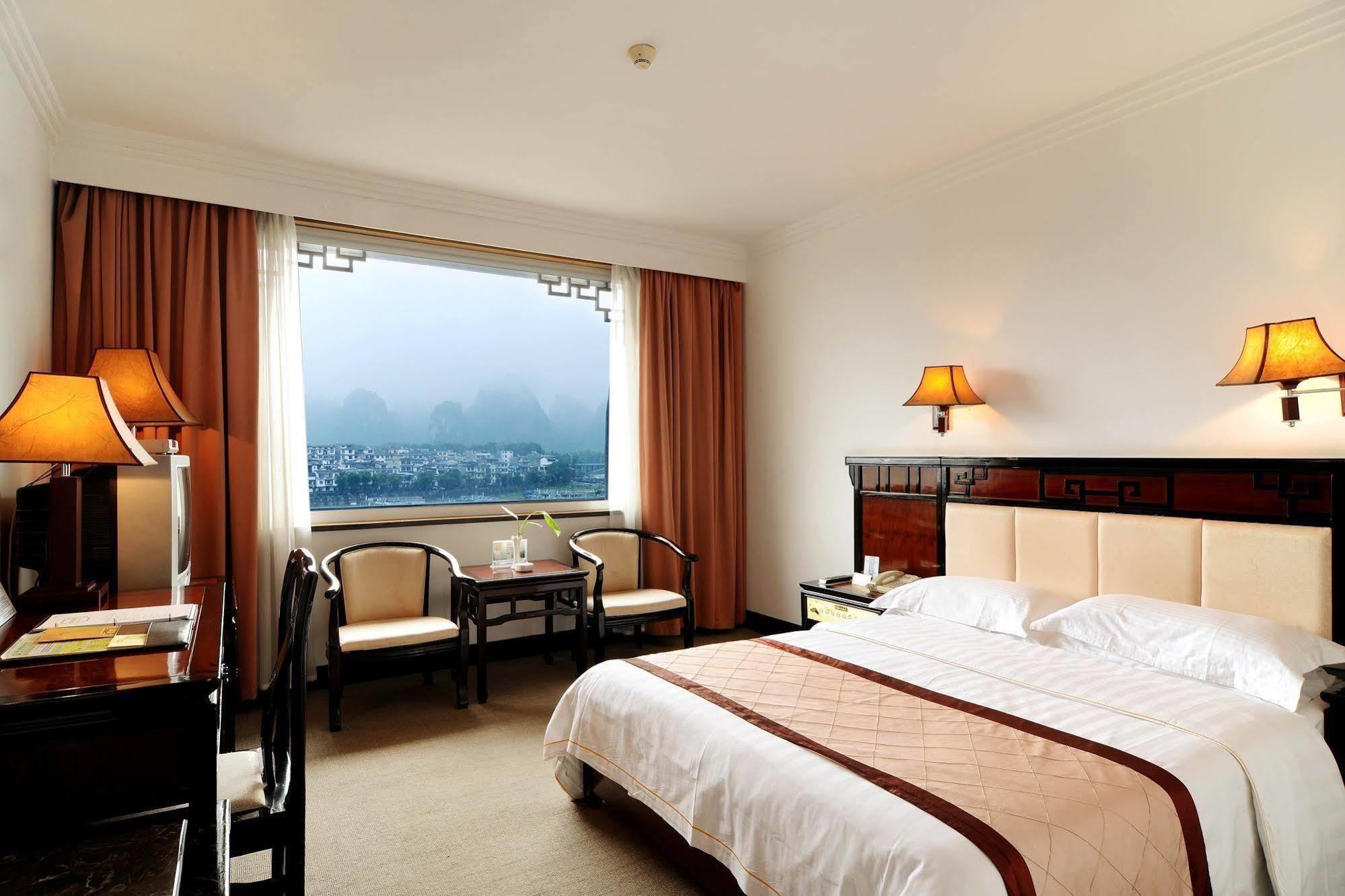 Sovereign Hotel Yangshuo Quế Lâm Ngoại thất bức ảnh